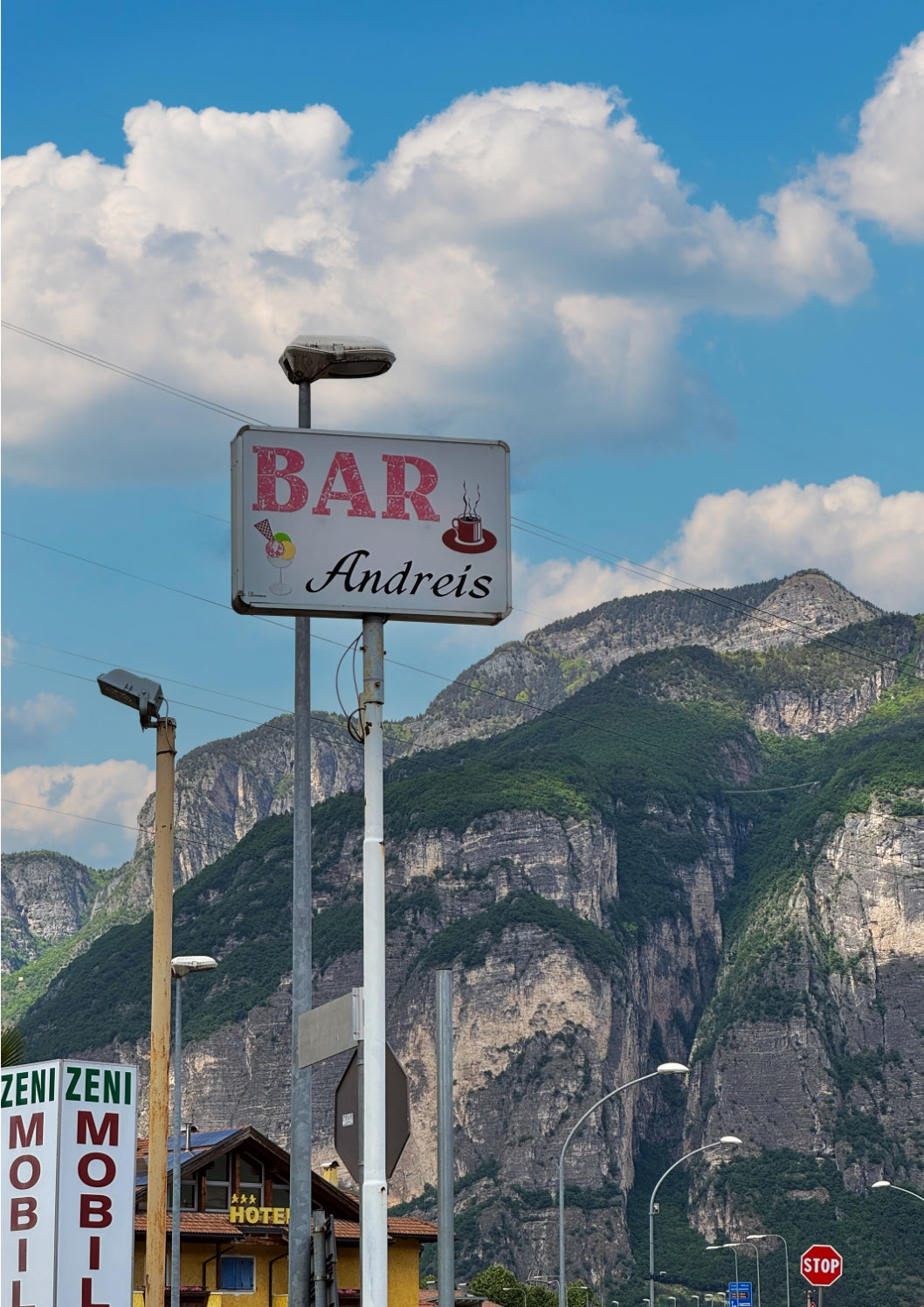 Bar Andreis