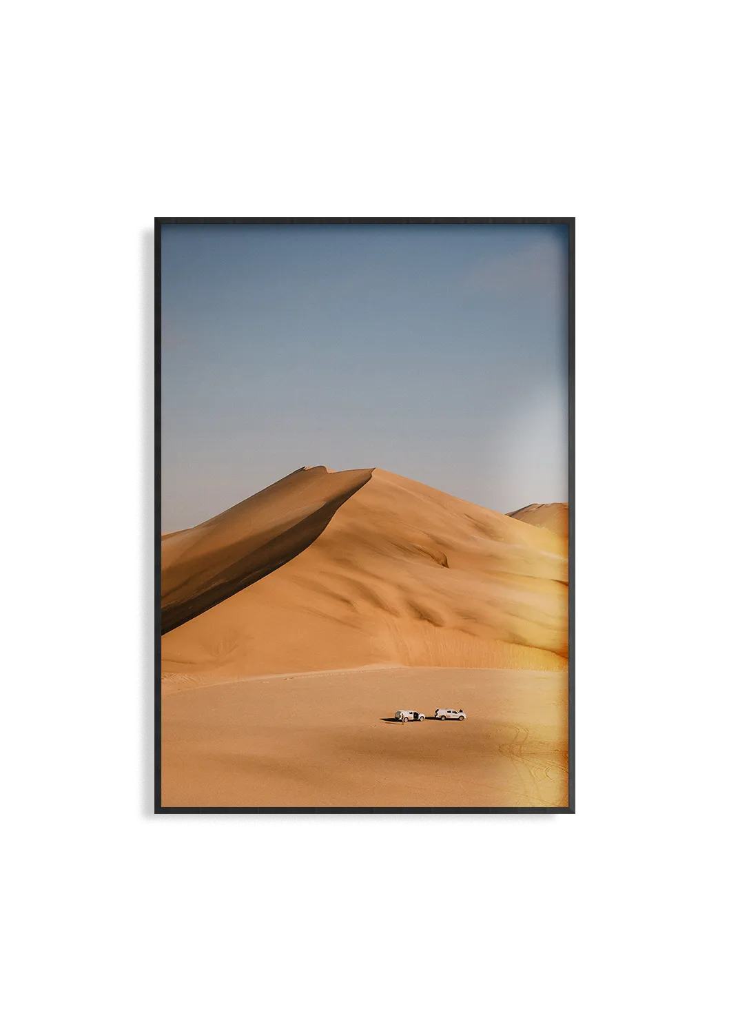 Quiet Distance – Fotografie Kunstdruck von Alexander Zahn, Wüste Stille Weite